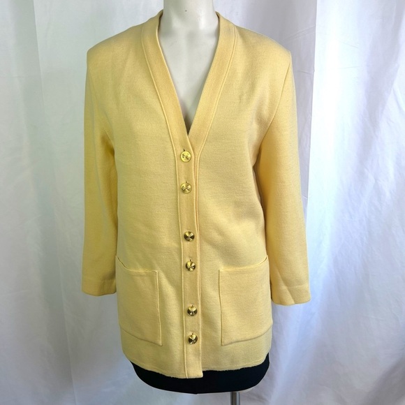 LAINE ET MAILLE VINTAGE OVERSIZED CARDIGAN  WOOL BUTTON DOWN SWEATER GOLD BUTTON - Picture 2 of 12